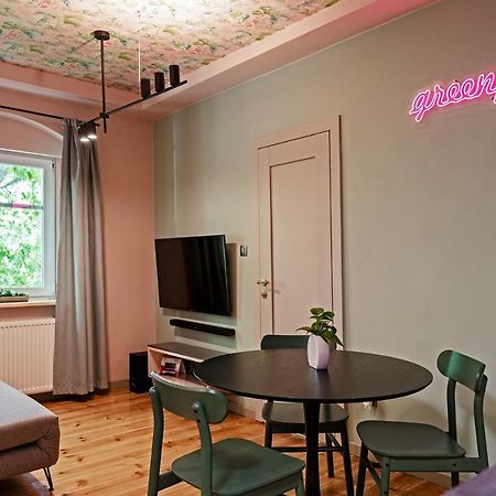 W12 Home Station - Apartement Greenpink Zielona Góra Eksteriør bilde