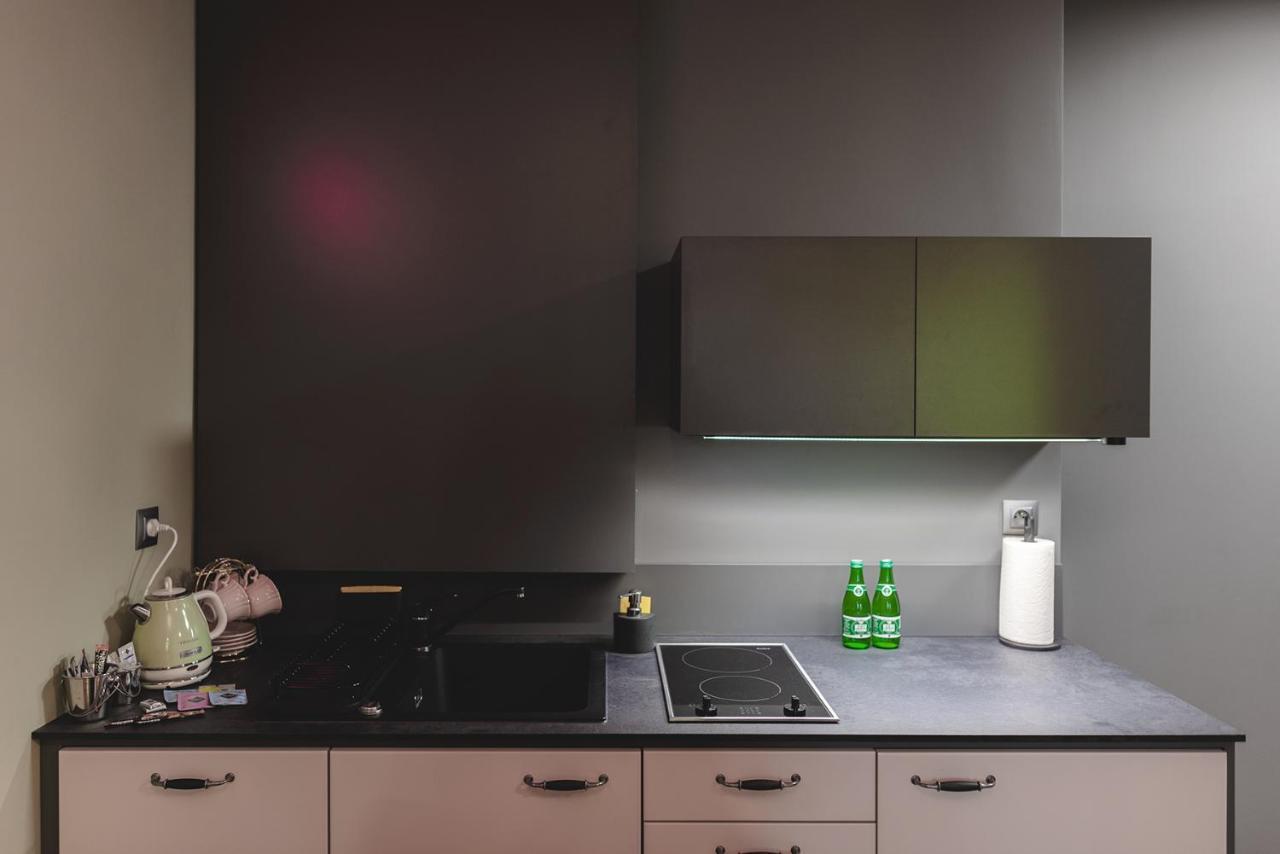 W12 Home Station - Apartement Greenpink Zielona Góra Eksteriør bilde