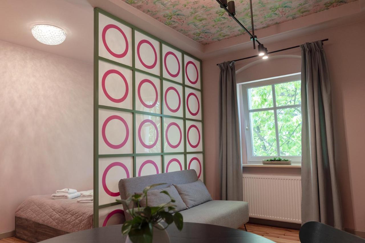 W12 Home Station - Apartement Greenpink Zielona Góra Eksteriør bilde